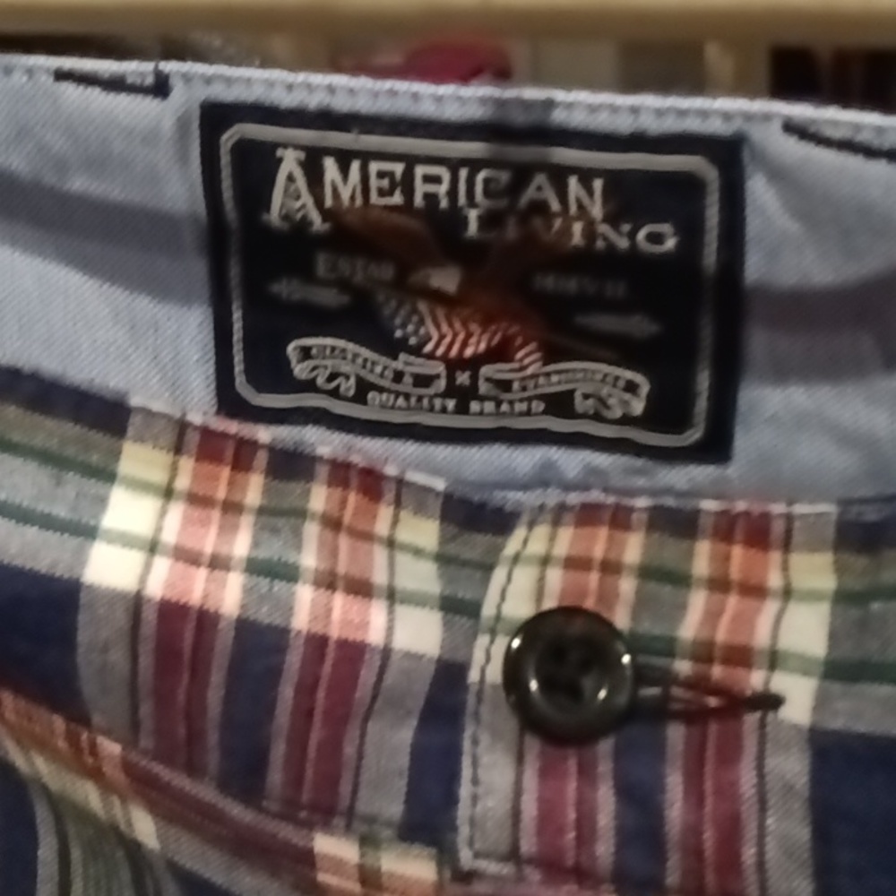 FINAL PRICE NWOT AMERICAN LIVING red white blue and green plaid shorts Size 34